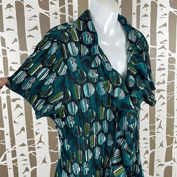 East 5th Y2K Waterfall Ruffled Semi-Sheer Blouse 1X - Picture 2 of 12